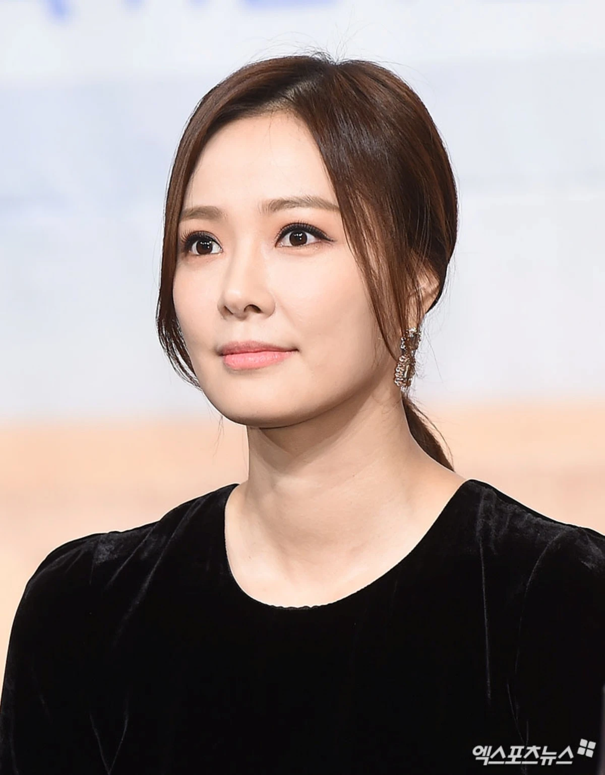 손태영.