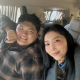 오윤아, 발달장애 아들 성인되자마자 새출발…재혼 경사에 "행복하길" 댓글 만선 [엑's 이슈]