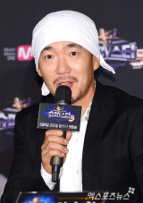 '곱창집 운영' 이하늘, 신고 1000건에도 당당…"하루에 두 달 치 월급 벌어" 