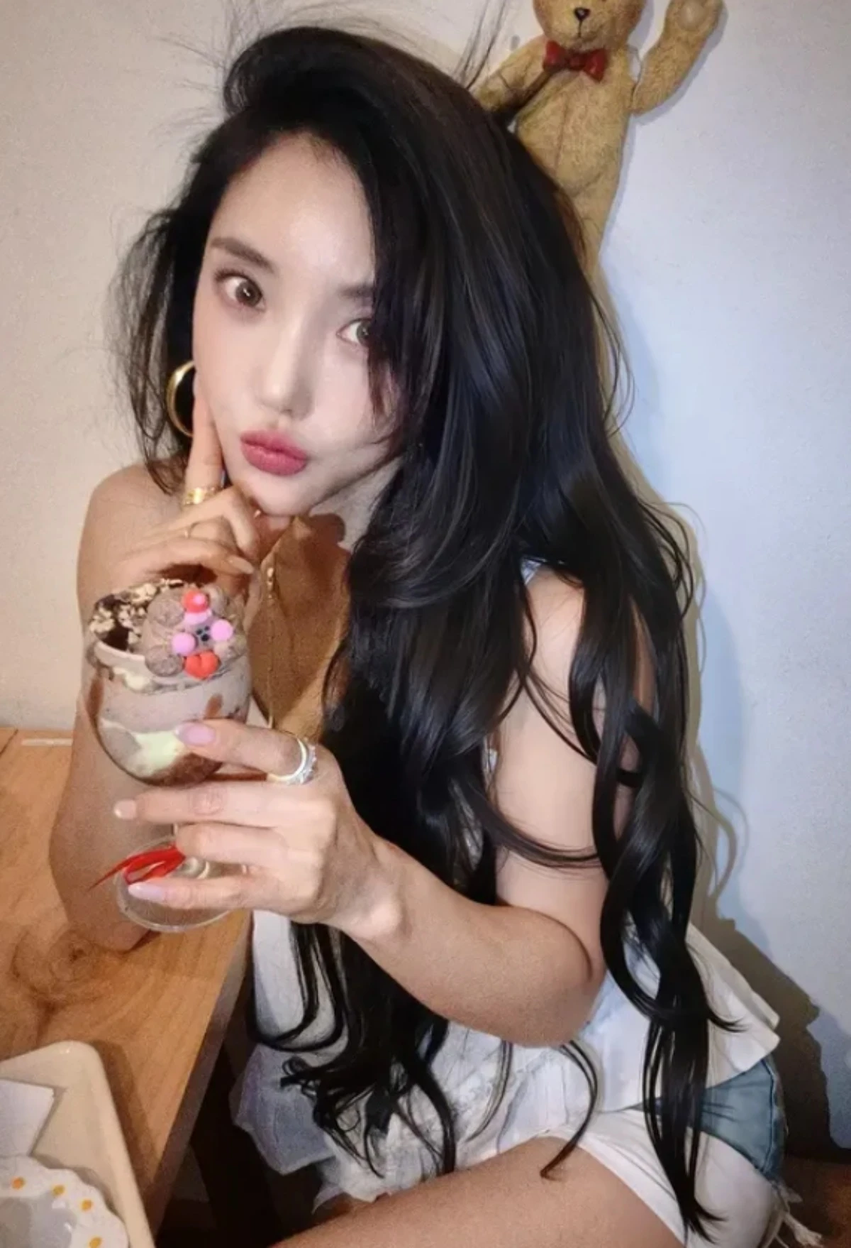 바다 SNS.