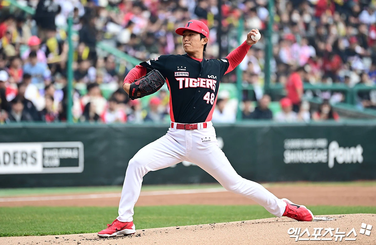 29일 오후 인천SSG랜더스필드에서 열린 '2026 신한 SOL Bank KBO리그' KIA 타이거즈와 SSG 랜더스의 경기, 1회말 KIA 선발투수 이의리가 역투하고 있다 엑스포츠뉴스 DB
