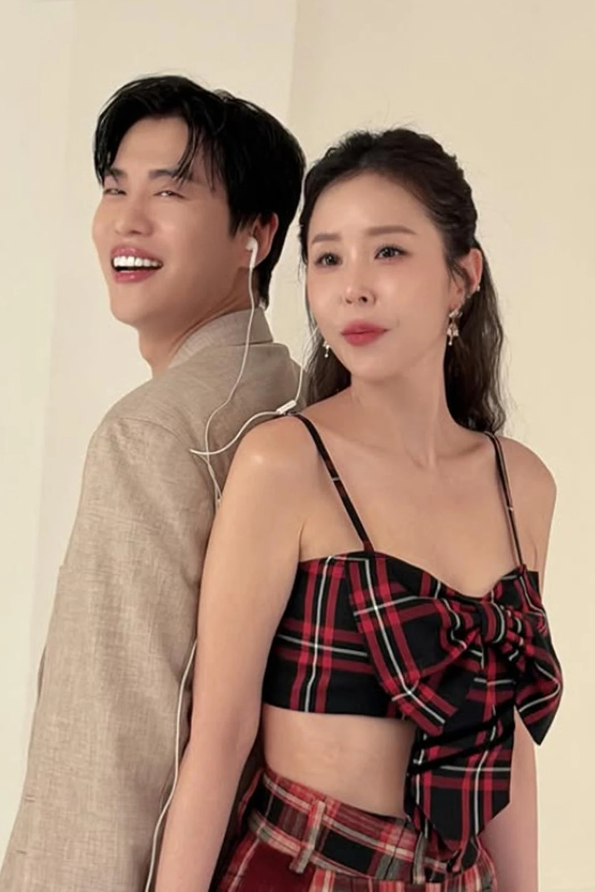 사진 = 신지 SNS
