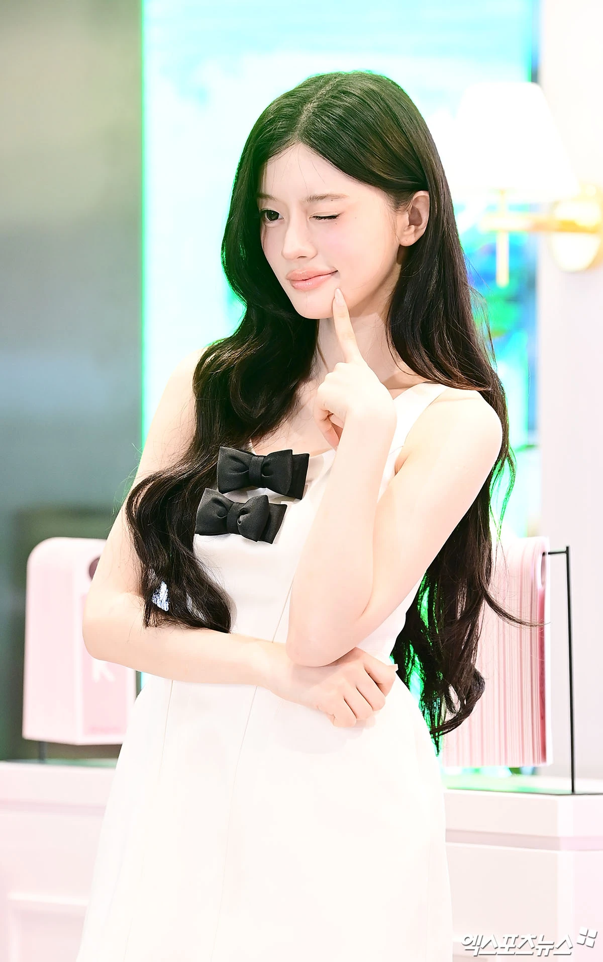 인형의 윙크