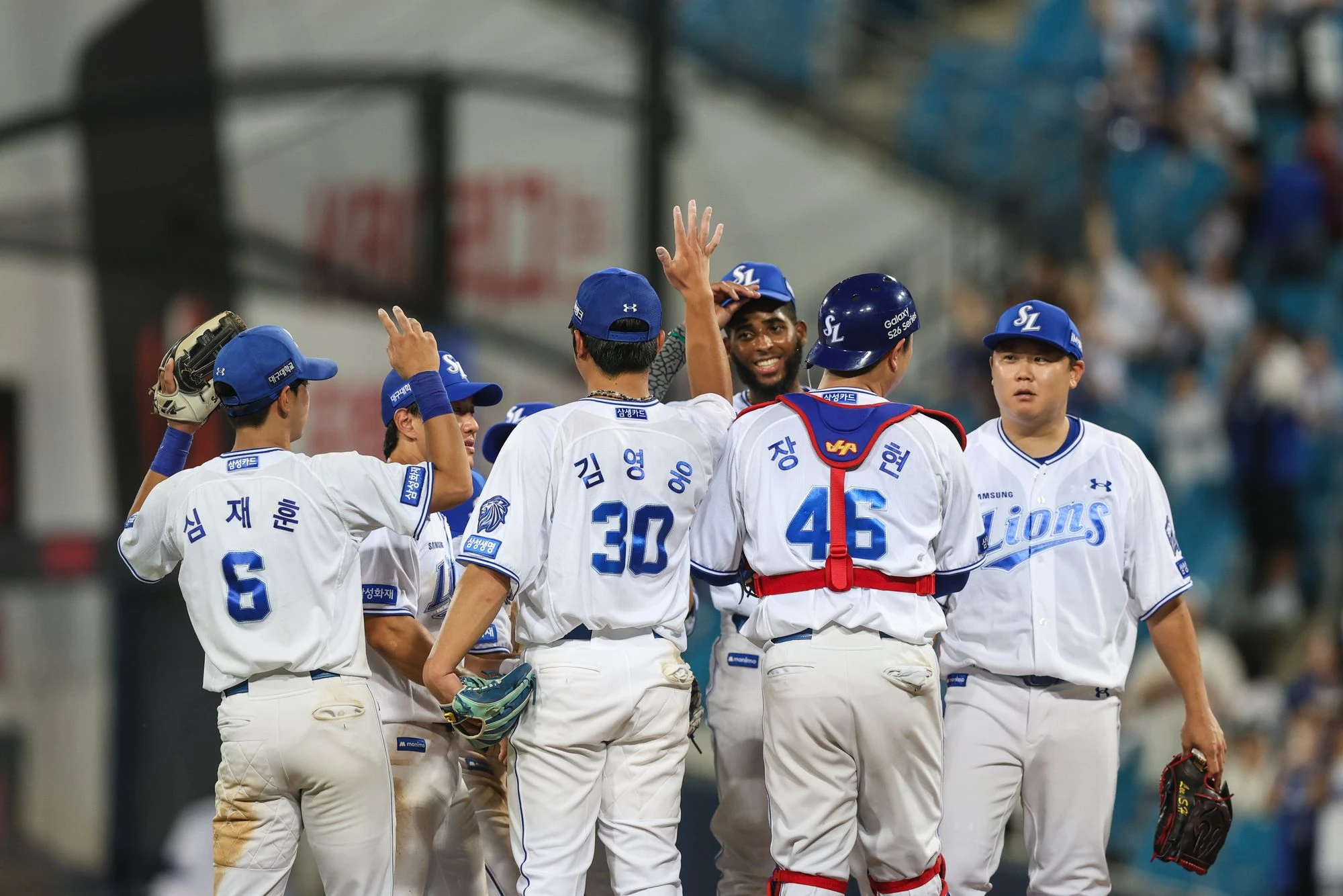 박진만 감독이 이끄는 삼성 라이온즈가 7일 대구 삼성 라이온즈파크에서 열리는 2026 신한 SOL KBO리그 LG와의 팀 간 9차전에서 9-2로 승리, 5연승을 질주하고 단독 선두로 올라섰다. 사진 삼성 라이온즈