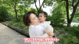 박수홍 가족 빈자리 채운 박경림...딸 재이, 피보다 진한 인연 알아봤나, 품에 쏙·뽀뽀까지 '깜짝' [종합]