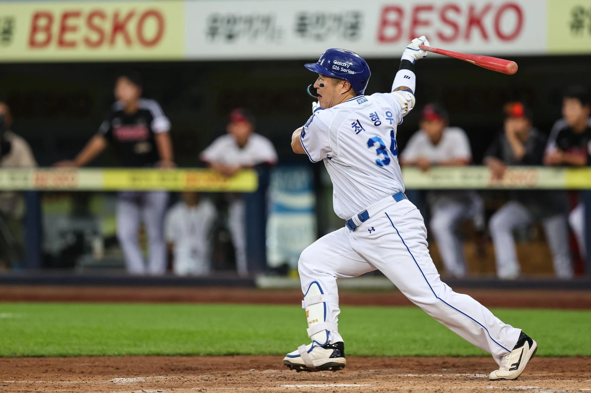 삼성 라이온즈 베테랑 타자 최형우가 9일 대구 삼성 라이온즈파크에서 열린 2026 신한 SOL KBO리그 LG 트윈스와의 팀 간 11차전에서 3회말 1타점 적시타를 기록했다. 사진 삼성 라이온즈