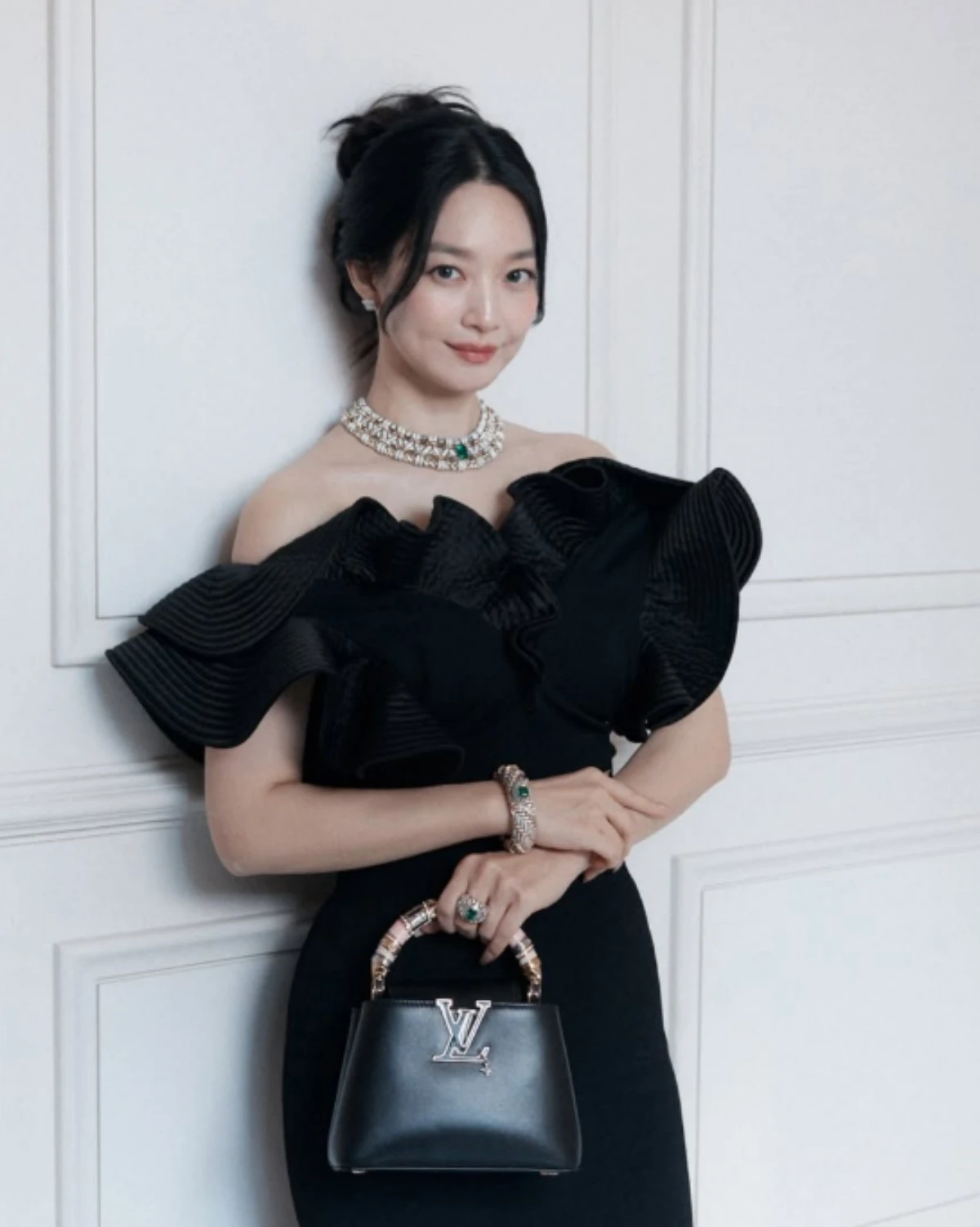 배우 신민아, 주얼리 화보