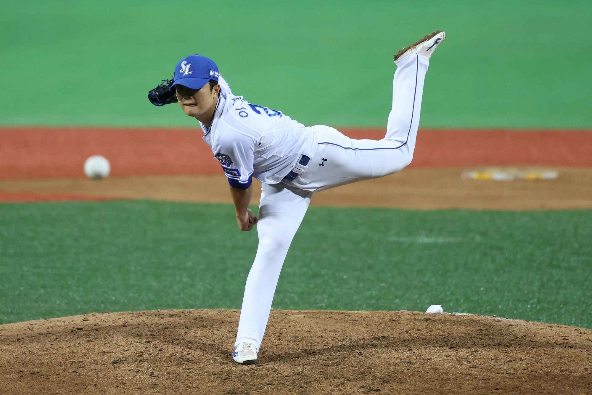 삼성 라이온즈 좌완 이승민이 2026시즌 전반기 42경기 39⅓이닝 4승무패 13홀드, 평균자책점 1.83으로 빼어난 피칭을 보여줬다. 사진 삼성 라이온즈