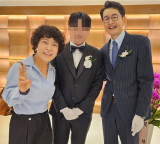 'KBS 퇴사' 김재원 아나, 며느리 생겼다…조혜련 "부럽부럽" 하객 참석 [★해시태그]