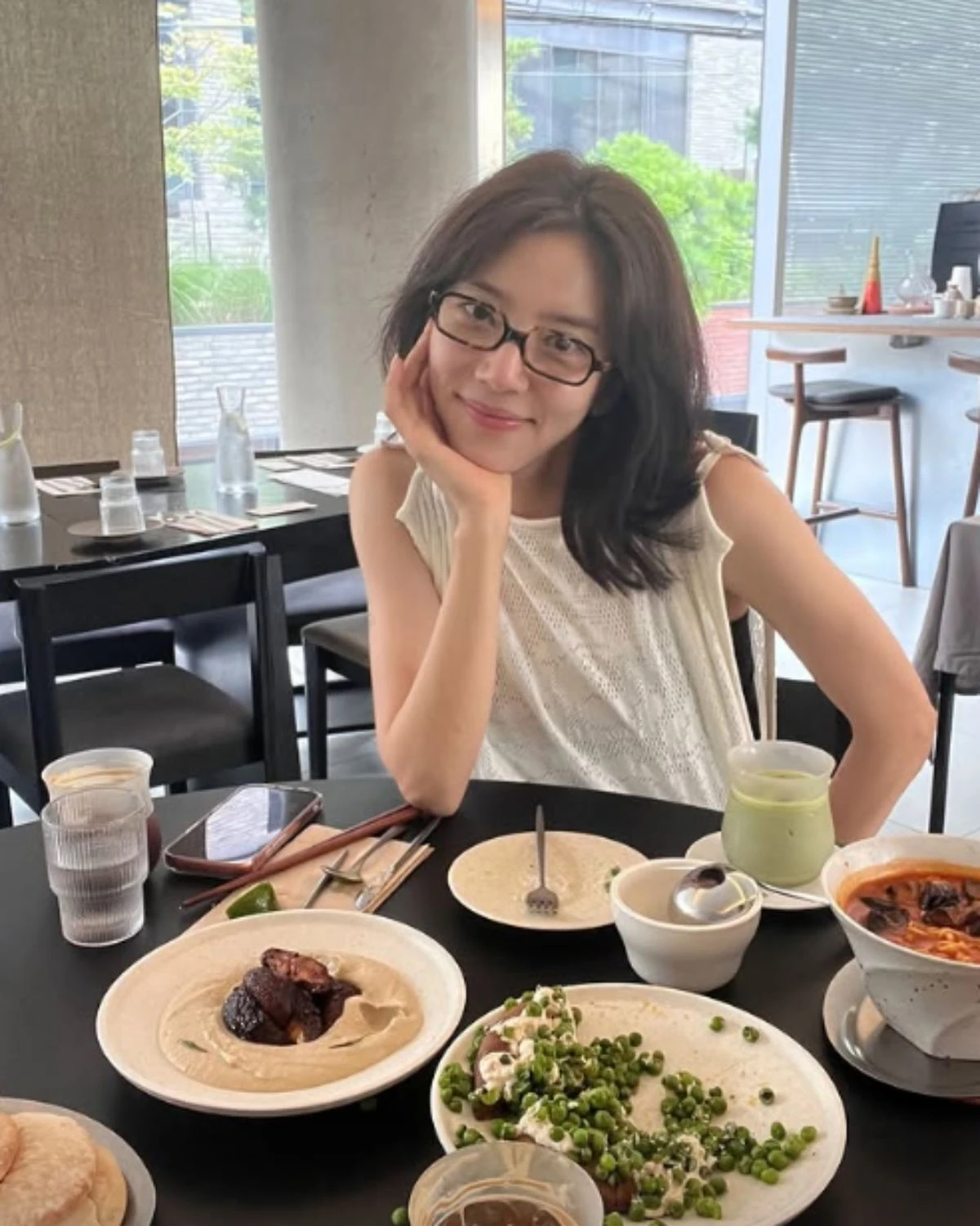 가수 겸 배우 손담비