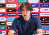 선동열→뉴진스 부르더니 이번엔 홍명보…日 어이상실? "한국, 왜 스포츠로 정치쇼하나"