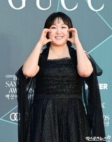 이수지 유튜브, '재선거 시위' 장면 논란에 사과…"정치적 성향 무관" (전문)[엑's 이슈]