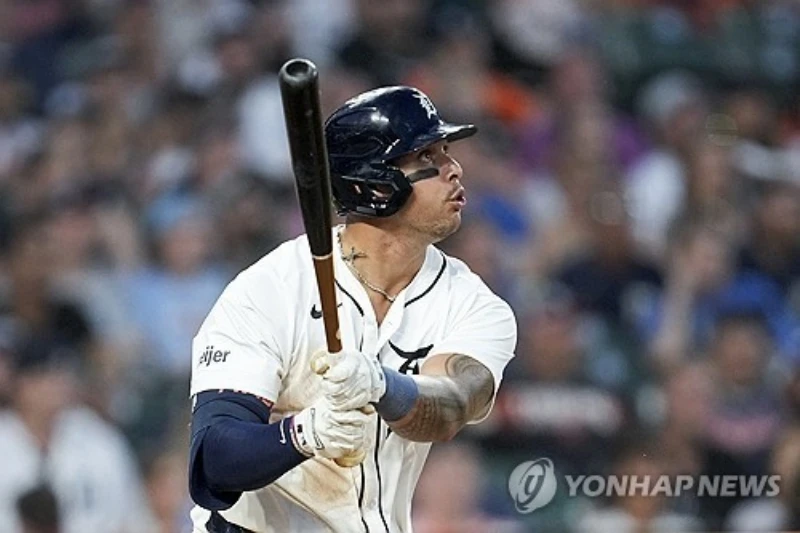 SSG 랜더스가 16일 인천SSG랜더스필드에서 열리는 2026 신한 SOL KBO리그 KIA 타이거즈와의 정규시즌 9차전을 앞두고 기예르모 에레디아의 부상 대체 외국인 선수로 블라이 마드리스를 영입했다. 계약 내용은 총액 10만 달러다. SSG는 마드리스가 팀 타선의 공백을 메울 최적의 자원으로 판단했다. 연합뉴스