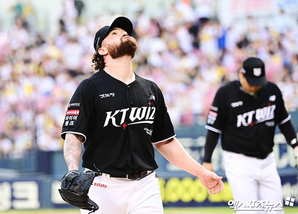 KT 위즈 외국인 투수 로건 앨런이 16일 서울 잠실야구장에서 열린 2026 신한 SOL KBO리그 LG와의 팀 간 9차전에 선발등판, 5이닝 1실점으로 호투했다. 사진 박지영 기자