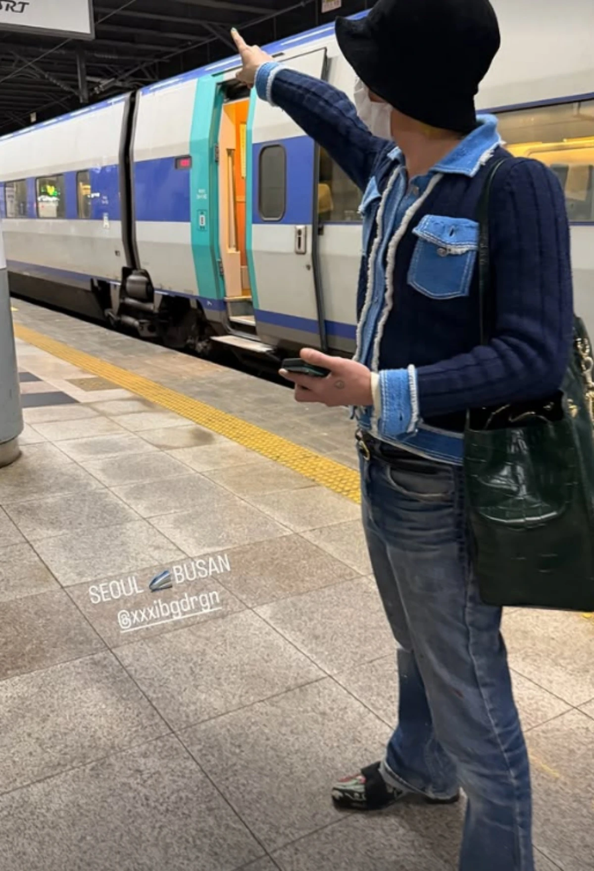 지드래곤 스태프 SNS.