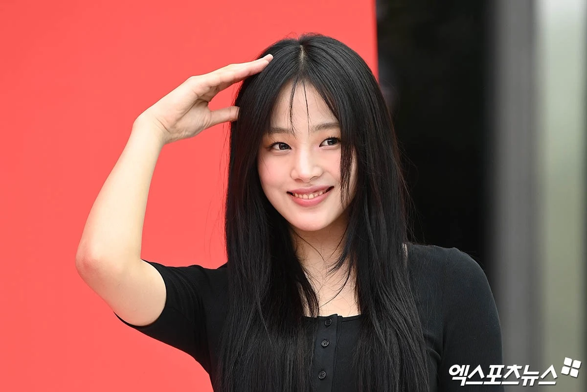민지