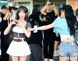 QWER 히나 '마젠타 빨리 와'[엑's HD포토]