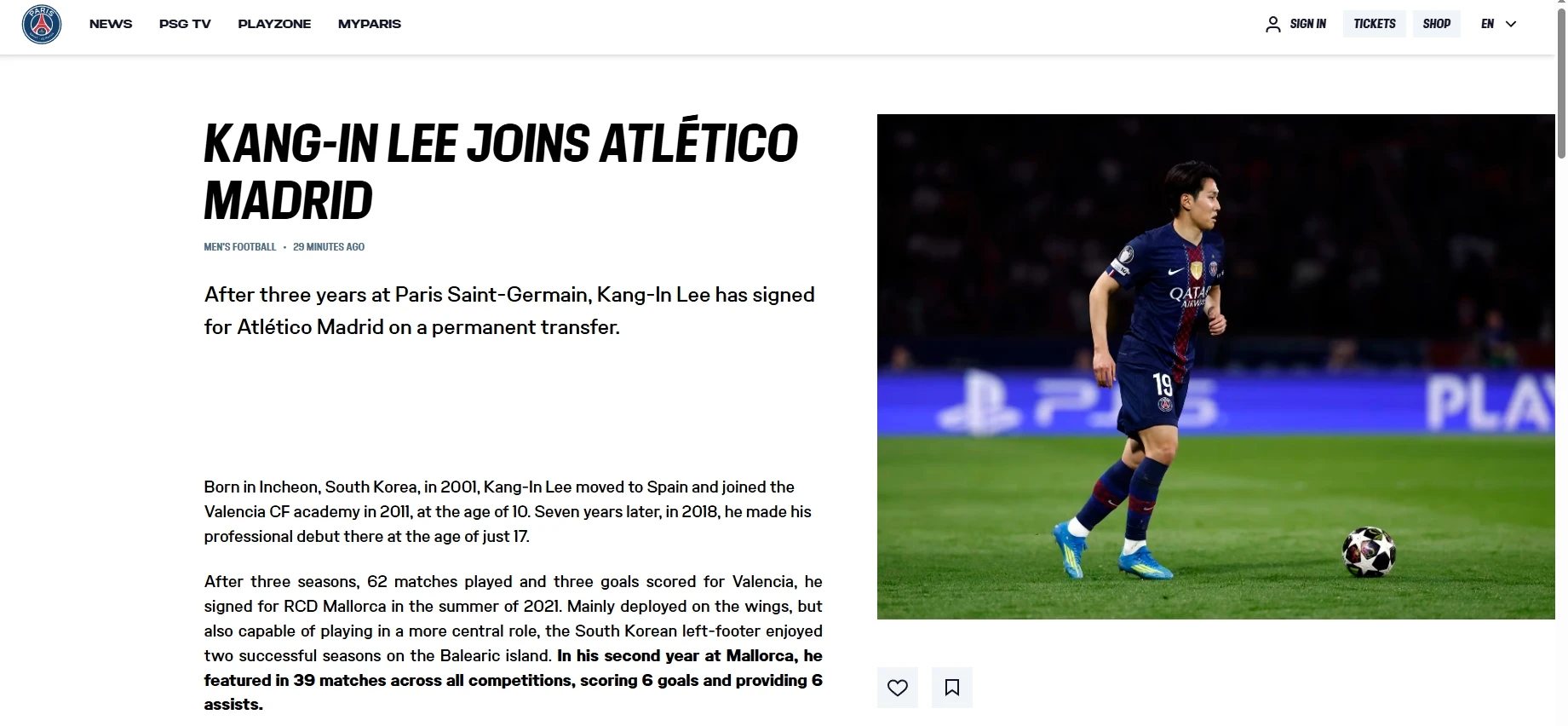 이제는 이강인의 전 소속팀이 된 프랑스의 거함 파리 생제르맹(PSG)이 이강인에게 감사를 전하면서 선수의 앞날에 행운을 빌었다. PSG는 3년 동안 팀에서 활약한 이강인에게 작별 인사를 건넨 셈이다. 지난 2023년 여름 마요르카에 2200만 유로(약 366억원)를 지불하고 이강인을 영입한 PSG는 이강인을 매각해 최소 1300만 유로(약 216억원)의 차익을 실현하게 됐다. 옵션 조건까지 모두 채운다면 1800만 유로(약 299억원)가 된다. 사진 파리 생제르맹