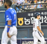 김택연 ‘삼진으로 위기 탈출이야’[포토]