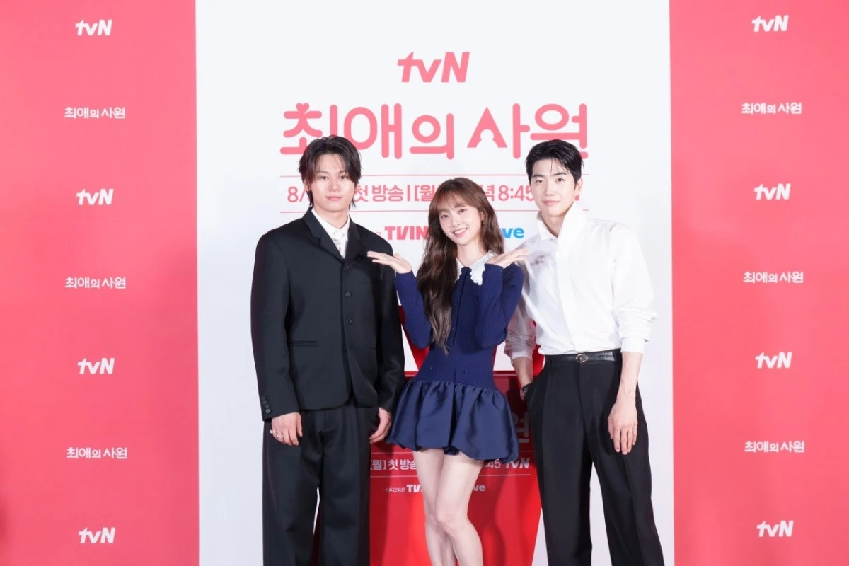 '최애의 사원' 차우민-김혜준-강훈.