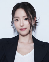 총 드는 법부터 금 선물까지…손나은, '김부장' 소지섭에게 감동 "많이 배웠다" [엑's 인터뷰③]
