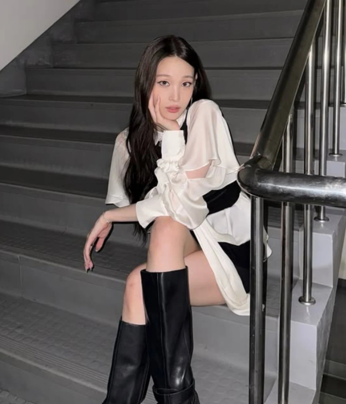 애니 SNS.