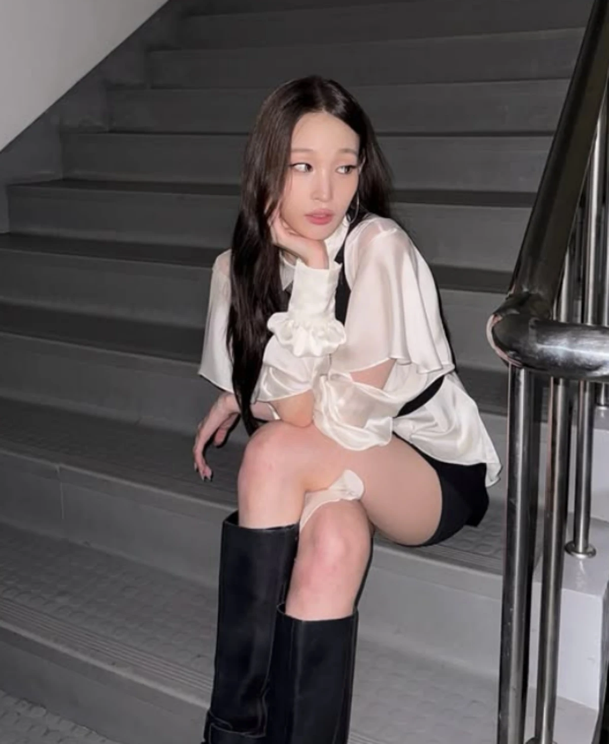 애니 SNS.
