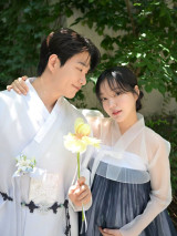 '출산 임박' 문지인, 시스루 한복 입은 만삭화보…♥김기리와 추억의 장소 [★해시태그]