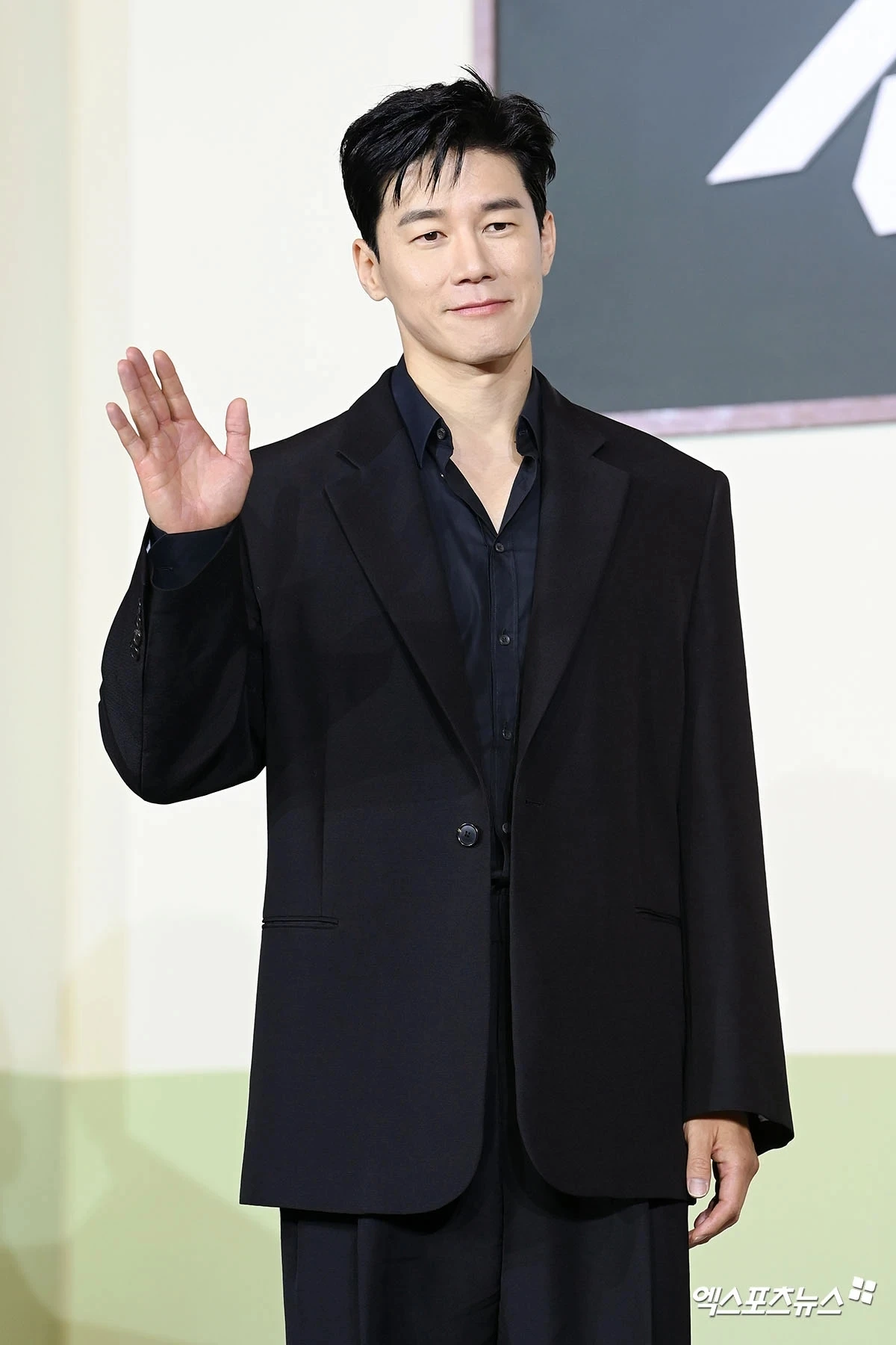 김무열