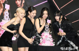 블랙핑크, 10주년 이벤트 소식 전했는데...40명 초청·멤버십 제한에 팬들 '불만' [엑's 이슈]