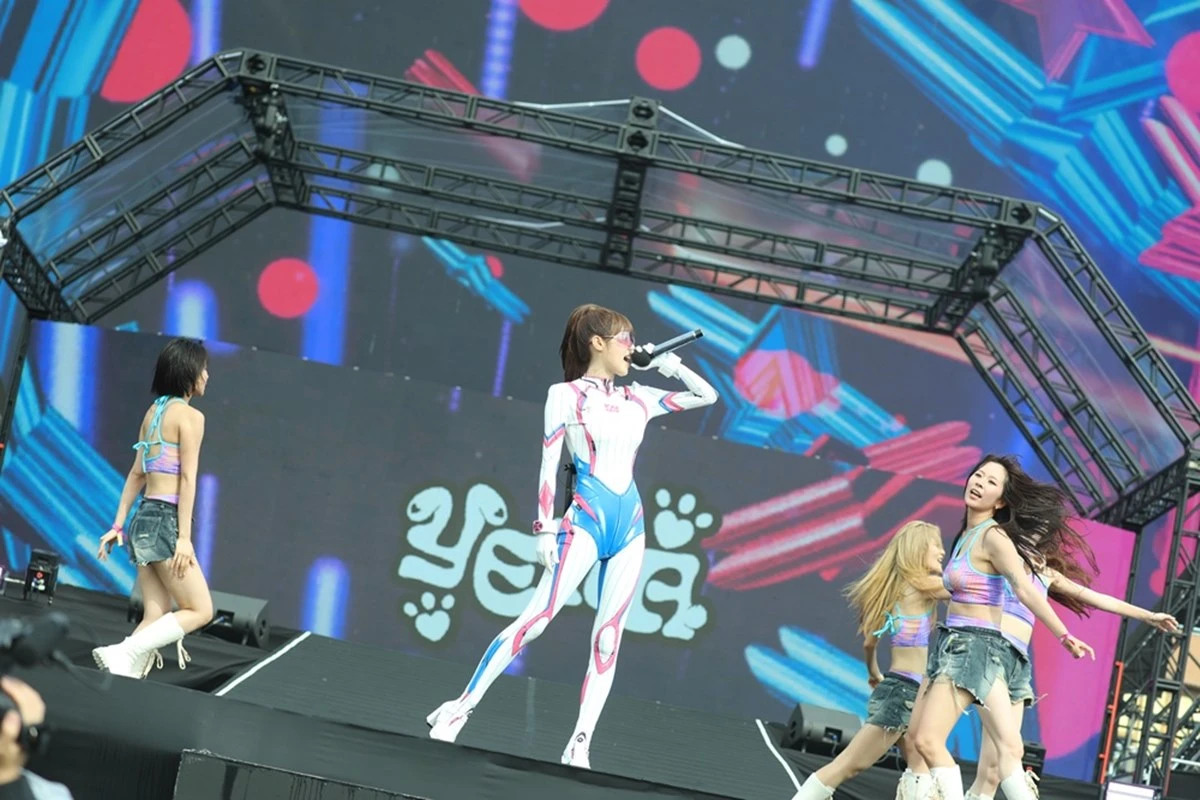 최예나