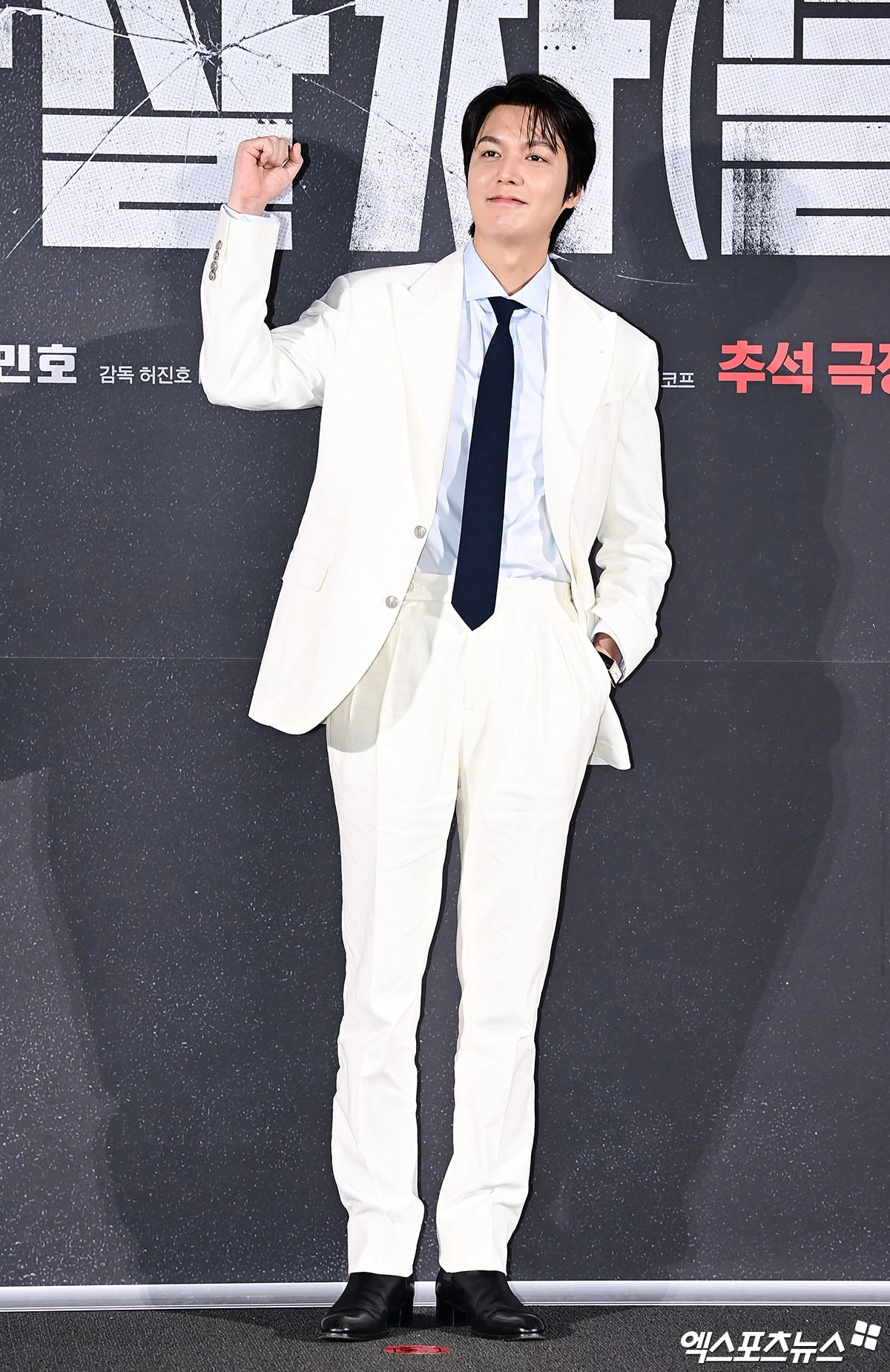 우월한 비율 뽐내며