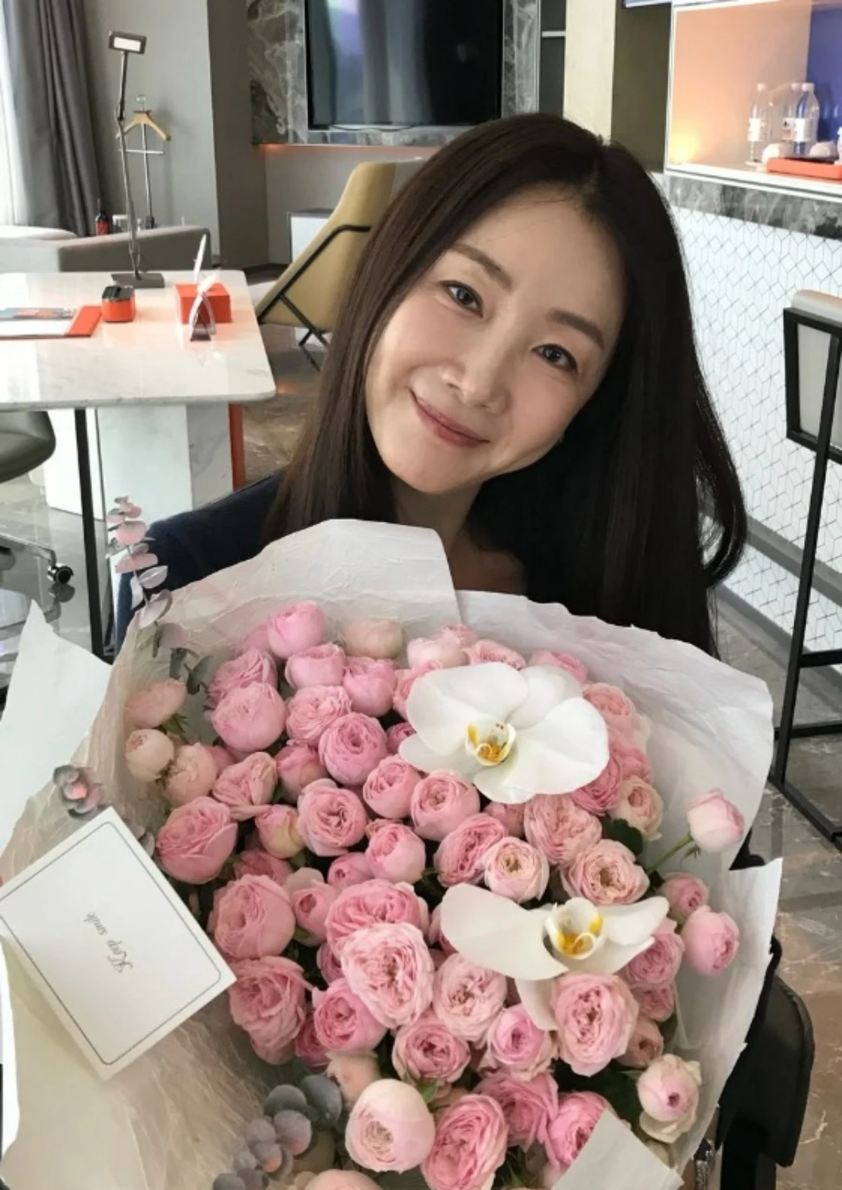 최지우 SNS.