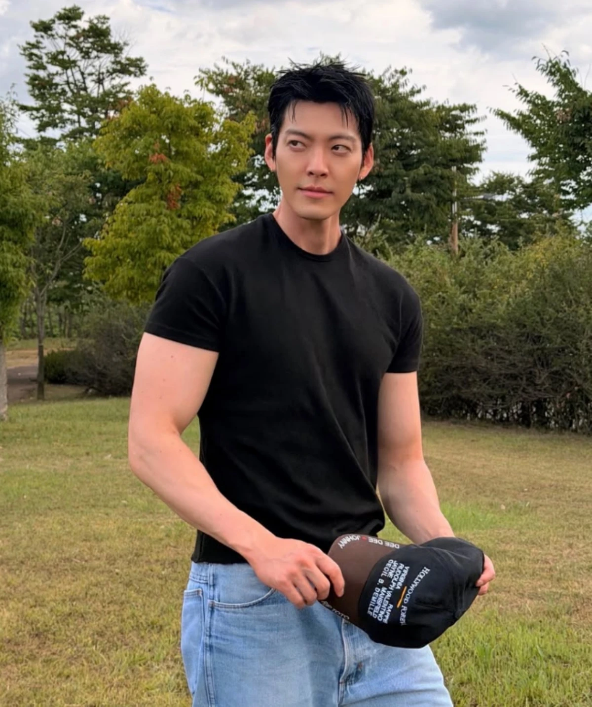 김우빈 SNS.
