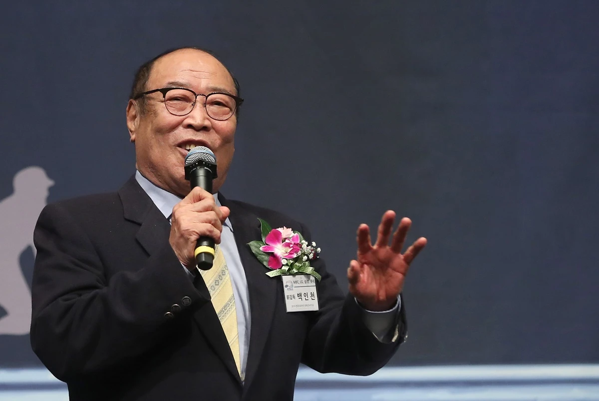 한국프로야구 역사상 유일무이한 '4할 타자' 백인천 전 감독이 14일 오후 1시30분 현재 위독한 상태로 알려졌다. 뇌경색으로 장기간 투병 중이었으며, 건강 악화로 지난 2022년 KBO리그 출범 40주년 기념 40인 레전드 선정에도 별도 시상식이 열리지 못했다. 사진 연합뉴스