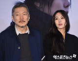 김민희, ♥홍상수 향한 공개 애정 고백…11년째 굳건한 관계 "큰 기쁨이고 축복" [엑's 이슈]