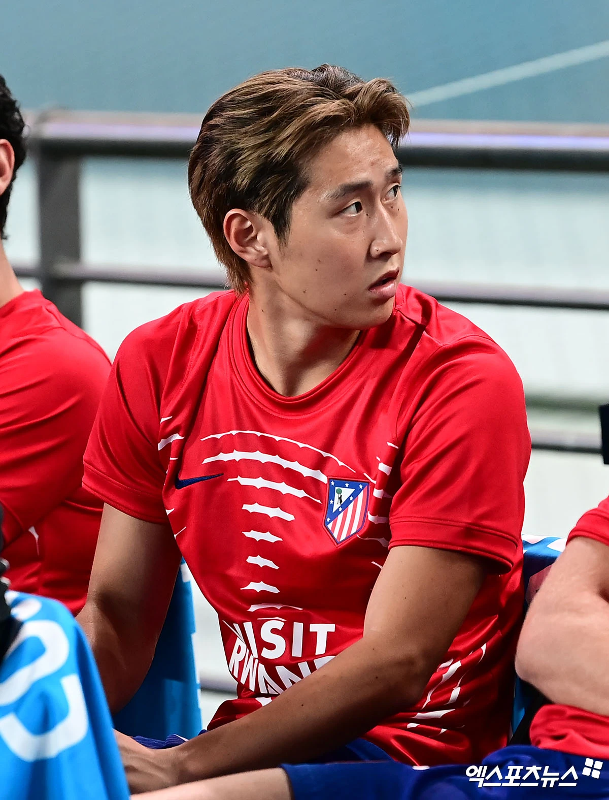 이강인이 자신의 선발 데뷔전에서 인상적인 활약을 펼치며 확실하게 눈도장을 찍었다. 이강인은 출전한 시간 동안 패스 성공률 100%를 달성한 것은 물론 두 차례 날카로운 킬러 패스로 찬스를 만들면서 아틀레티코 마드리드가 왜 자신을 영입했는지 똑똑히 증명했다. 이강인의 플레이를 지켜본 스페인 언론들도 이강인에게 매료된 분위기다. 사진 엑스포츠뉴스DB