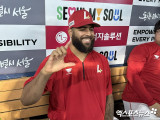 '가족 앞에서 7이닝 무실점' 아빌라, 인터뷰 끝나자 '아빠 미소' 활짝…6~7년 함께한 '코치 삼촌'도 있었다 [잠실 인터뷰]
