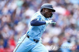 '두산과 결별, 탱큐였나?' 카메론, MLB 복귀전부터 동점 적시 2루타 '쾅'→'2군행' 대체 외인 세베리노와 엇갈린 행보
