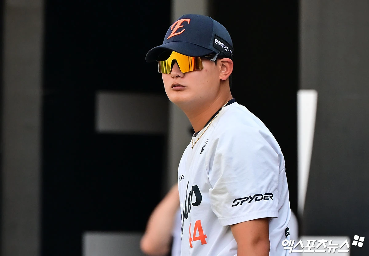 18일 오후 대전 한화생명 볼파크에서 열리는 '2026 신한 SOL Bank KBO리그' KIA 타이거즈와 한화 이글스의 경기, 한화 김서현이 훈련에 임하고 있다. 대전, 김한준 기자