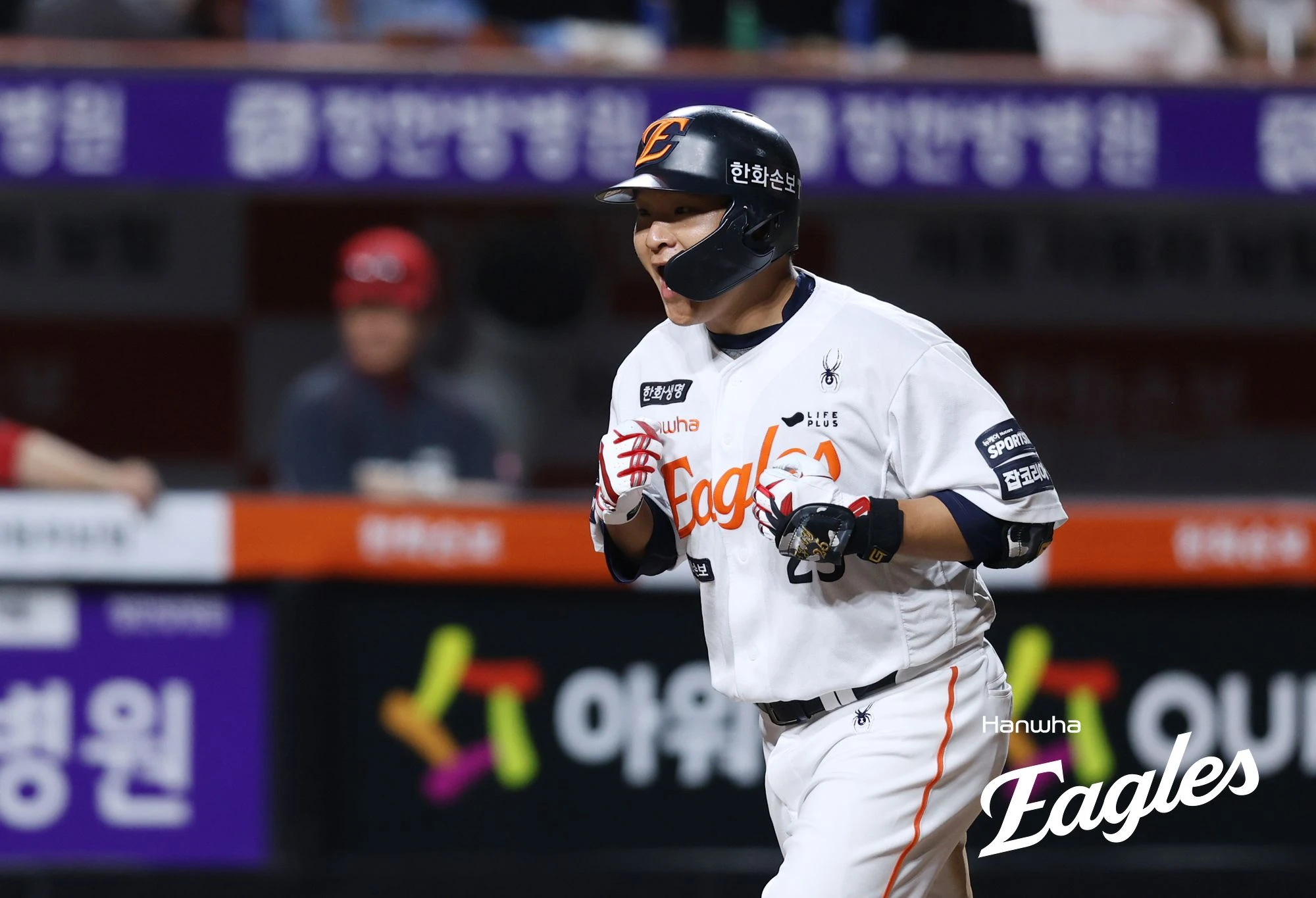 20일 오후 대전 한화생명 볼파크에서 열린 '2026 신한 SOL KBO리그' KIA 타이거즈와 한화 이글스의 경기, 7회말 무사 1루 한화 김태연이 투런 홈런을 날린 뒤 기뻐하고 있다. 한화 이글스