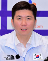인사하는 유승민 대한체육회장[포토]