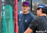 윤동희 ‘컨디션 올리자’[포토]