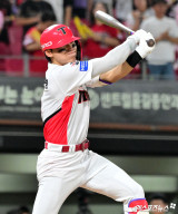 김도영 ‘이 악물고 친다’[포토]