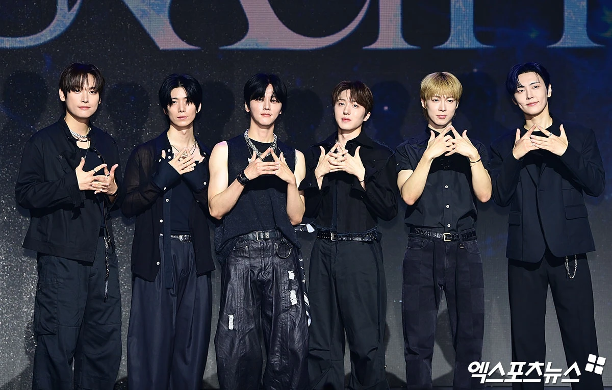 SF9