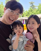 박수홍 가족, 딸 울음에 비행기 하차 번복…괌행 항공편 1시간 지연 의혹