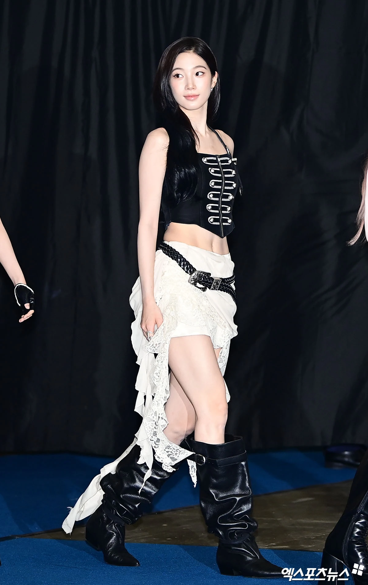 자체발광 등장