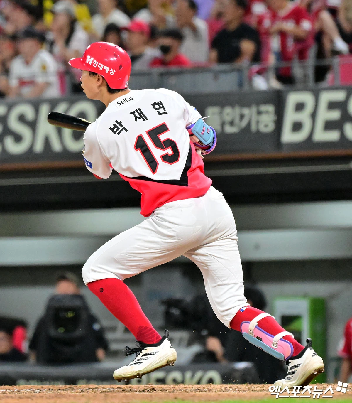 29일 오후 광주기아챔피언스필드에서 열린 '2026 신한 SOL Bank KBO리그' SSG 랜더스와 KIA 타이거즈의 경기, 8회말 무사 1루 KIA 박재현이 1타점 2루타를 날리고 있다. 광주, 김한준 기자