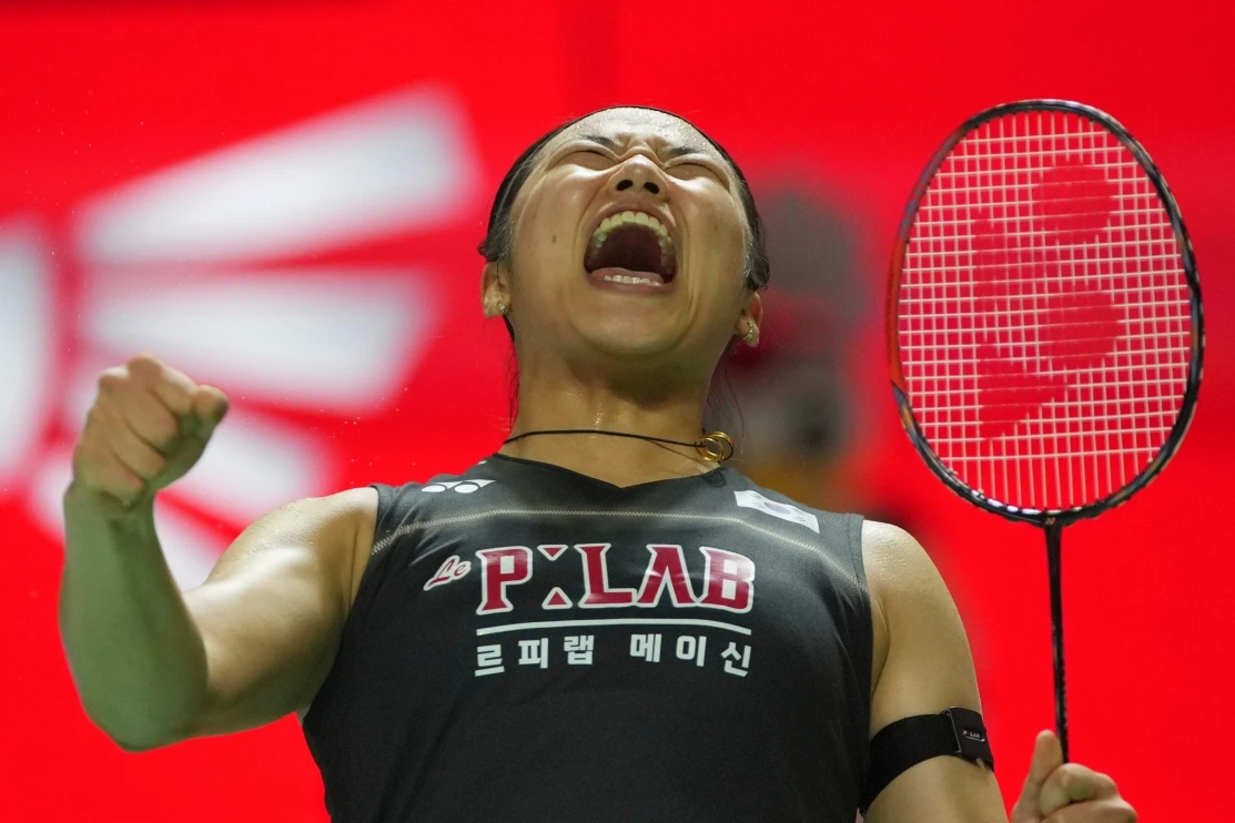 안세영은 1일(한국시간) 중국 선전에서 열리고 있는 2026 세계배드민턴연맹(BWF) 월드투어 중국 마스터즈(슈퍼 750) 여자단식 32강에서 린샹티(대만·세계 17위)를 33분 만에 게임스코어 2-0으로 제압했다. 안세영은 2024년과 2025년에 이어 이 대회 3연패에 도전한다. 안세영은 올해 44승1패를 기록 중인데, 이번 대회에서 우승하면 49승1패가 되면서 승률 98.00%를 정확히 찍는다. 연합뉴스