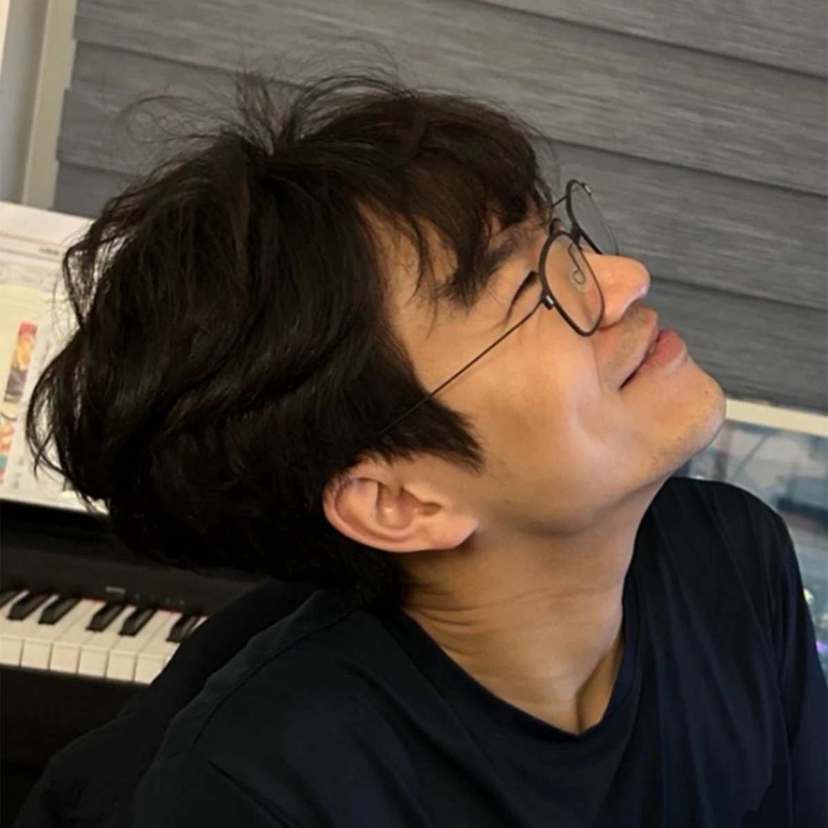 싱어송라이터 윤석원